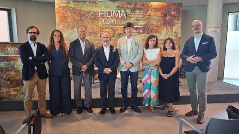 De izquierda a derecha, Germ�n Orizaola, Deva Men�ndez, F�lix Baraga�o, Ignacio Villaverde, Borja S�nchez, Paz Fern�ndez Garc�a, Luc�a Rodr�guez Olay e ��igo Ezquerra.