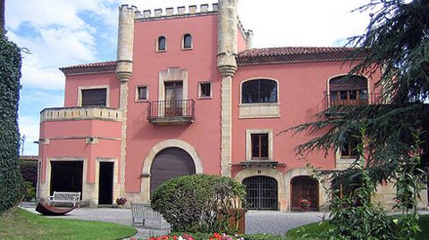 Palacete del museo Evaristo Valle, en Somi (Gijn)