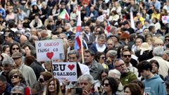 Manifestaci�n en defensa do galego no D�a das Letras, o pasado domingo en Santiago.