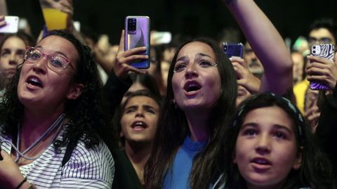 Pblico en el concierto de Ana Mena en las fiestas de Monforte