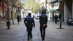 Imagen de archivo de policas locales en Ourense.