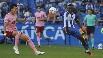 Nsongo, novedad en el once, pelea por un bal�n