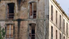Construida entre 1881 y 1882, la antigua residencia real permanece abandonada desde que el �ltimo casero la dej�, en el 2003