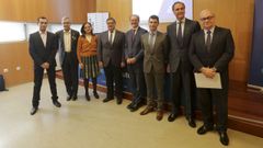 Foto de familia de los participantes en la jornada informativa sobre el sistema de pensiones.