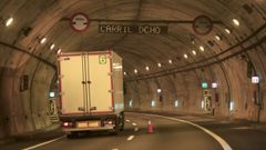 El ministerio realiza obras de mejora en los tneles de la A-6 de Lugo y Len
