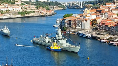 Foto de archivo de un buque Armada portuguesa.