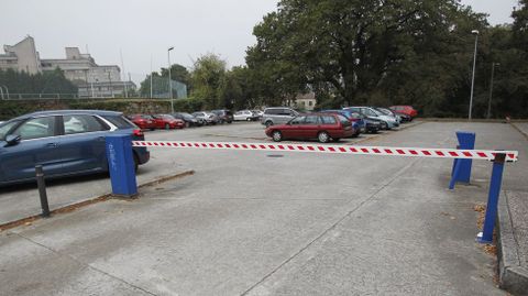 Zona de aparcamiento reservado para personal de la USC