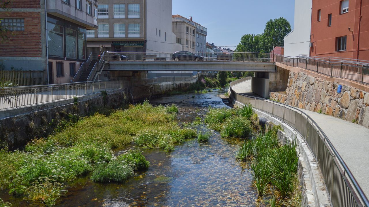 El Concello de Carballo insta a ahorrar agua por el bajo nivel del río Anllóns
