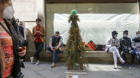 Cientos de personas disfrutaron de la Festa dos Maios de Ourense