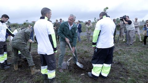 INAUGURACION DEL BOSQUE DEFENSA-IBERDROLA EN LA ESTACION DE VIGILANCIA AEREA EVA 10 DEL BARBANZA