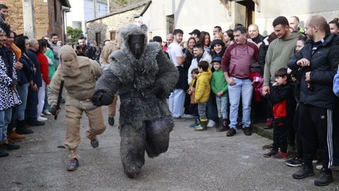 Fiesta del Oso de Salcedo, en A Pobra do Broll�n