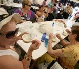A Capela celebra una feria anual dedicada al requeixo. 