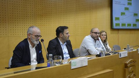 Jess Vzquez, Francisco Javier Rodrguez, Antn Fonseca y Elena Rivo durante la charla