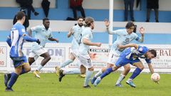 Imagen del partido entre el Viveiro y el Arz�a, dos de los beneficiados por la ampliaci�n de la Tercera RFEF.