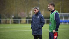 Rub�n Dom�nguez y el canterano Andr� durante el entrenamiento en A Xunqueira 