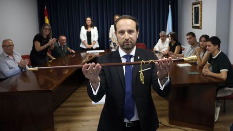 Eleccin do novo alcalde de Lousame, Esteban Ares