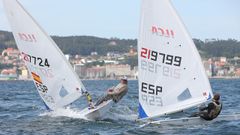 La salida se retras� dos horas hasta que amain� el viento.
