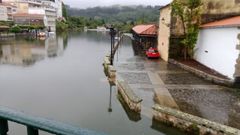 Imagen de archivo de inundaciones por la crecida del ro Mendo en la zona del Paseo da Tolerancia de Betanzos