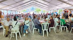 Carpa de la Festa do Mar de Vilaboa este domingo por la ma�ana