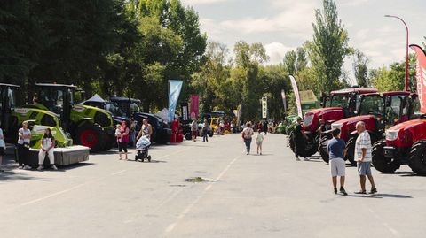 Exhibicin de maquinaria agrcola en Alimagro.