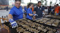 Imagen de una edici�n anterior de la Festa da Navalla en Lorb�.