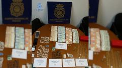 En el operativo se incautaron, entre otras cosas, 108 papelinas de coca�na, 53 de hero�na y cinco rocas de hero�na