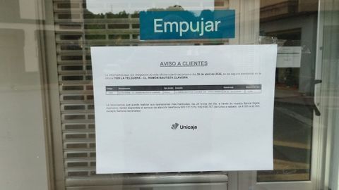 Aviso de Unicaja en Lada, Langreo