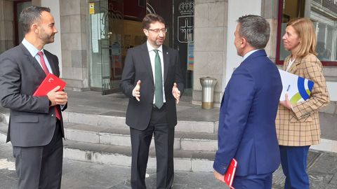 El consejero de Industria, Empleo y Promocin Econmica, Enrique Fernndez, asiste a la presentacin de la multinacional argentina TSOFT, que se instalar en el Parque Cientfico y Tecnlgico de Gijn