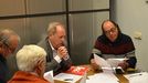 Aurelio Mart�n y Su�rez del Fueyo durante una reciente reuni�n sobre memoria hist�rica