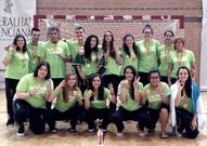 El Lavadores posa con su medalla antes de partir hacia Vigo.