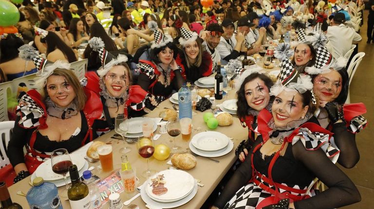 Una imagen de la pasada edici�n de la cena de coronaci�n del carnaval de Foz