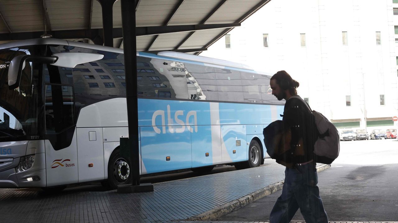 La Xunta alega contra el nuevo mapa concesional de autobuses y dice que reduce un 32 % las rutas con parada en Galicia