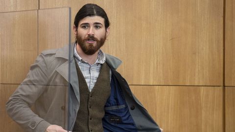 Franco A., militar ultraderechista, a su llegada al tribunal que lo juzga