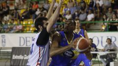 Darius Carter, en una acci�n en el Pazo Paco Paz