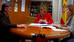 El alcalde de Cervantes, Benigno G�mez, con la delegada de la Xunta, Raquel Arias