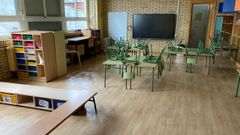 Una de las aulas del CEIP de Tenorio, en el municipio de Cerdedo-Cotobade, despu�s de la limpieza urgente realizada tras el incendio