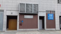 Fachada del Sal�n del Reino de los Testigos Cristianos de Jehov� en A Coru�a.