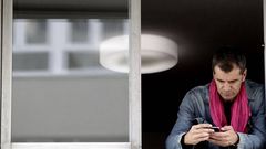 Toni Cant�, diputado de UPyD, regresa al cine