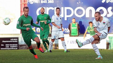 Segunda B Partido de futbol entre Boiro - Racing de Ferrol