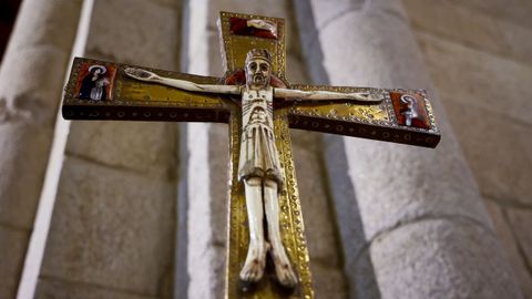 Un crucifijo expuesto en el monasterio de Bergondo.