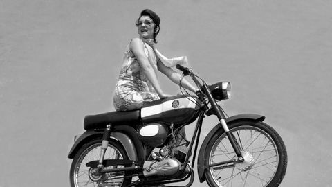 Una de las motos de la f�brica gijonesa Avello Puch