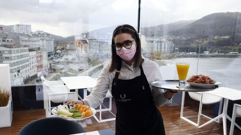 Otra opcin ideal para desayunar y con excelentes vistas a la ra de Viveiro, en el Urban