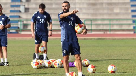 Carlos de Lerma fue el elegido por la directiva para convertirse en entrenador del Compostela.