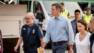 En directo: Pedro S�nchez visita las zonas afectadas por los incendios en Madrid