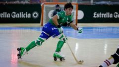 Jacobo Copa, amenazado de muerte por aficionados visitantes, durante un partido.