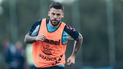 Carles P�rez, en un entrenamiento con el Celta esta pretemporada.