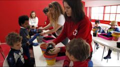 Voz Natura de Cruz Roja, plantaci�n en macetas did�ctica para ni�os