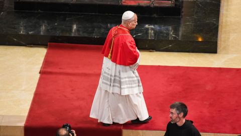 El Papa Le�n XIV durante la celebraci�n de la oraci�n del Santo Rosario.