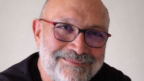 O escritor Nacho Pi�eiro