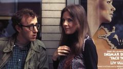 Woody Allen y Diane Keaton en un fotograma de Annie Hall